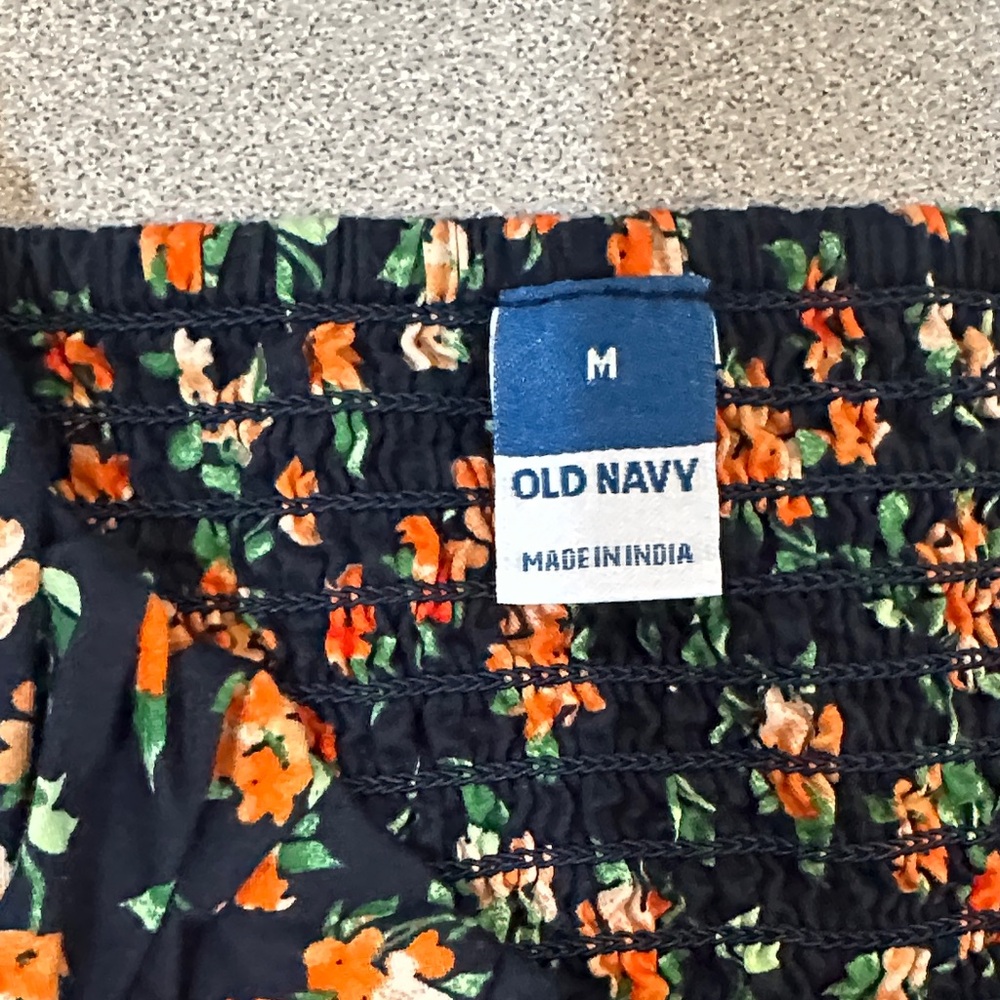 Old Navy Floral Puff Sleeve Blouse - Black and Orange - Picture 2 of 4